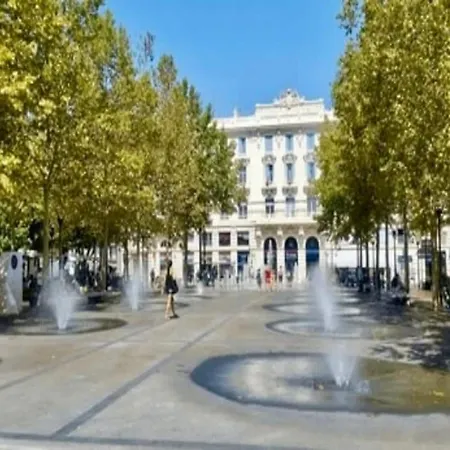 Spacious Group In Antibes