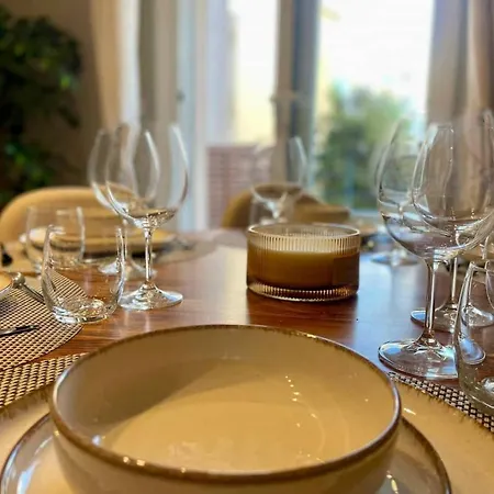 Spacious Group In Appartement Antibes